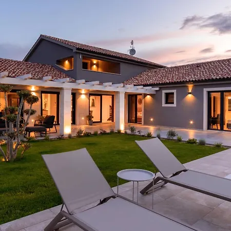House Isola Di Albarella